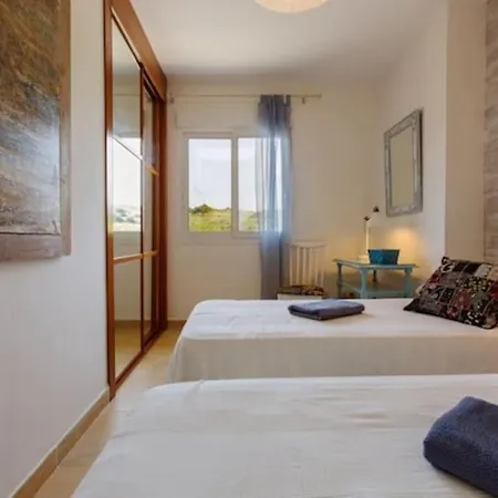 Apartamento Cool Three Bedroom In Ra-613