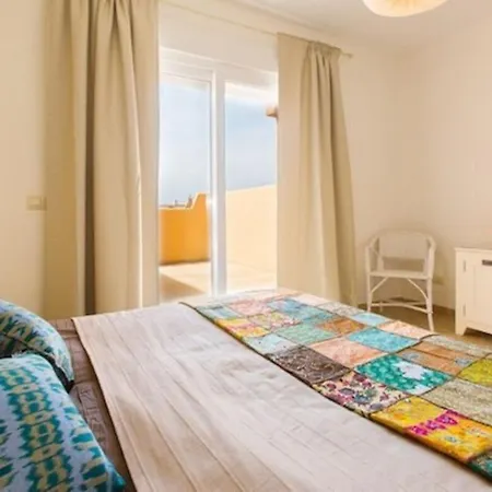Cool Three Bedroom In Ra-613 *